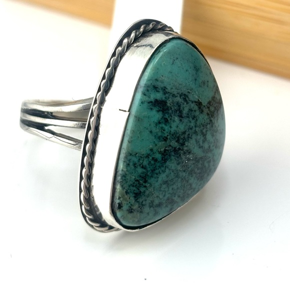 Sterling Silver and Turquoise Ring - Picture 2 of 4